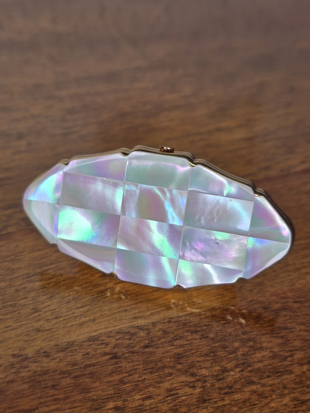 Pearlescent Sheer Lipstick - Iridescent White